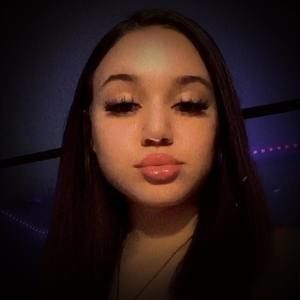 Meet your Posher, Layla